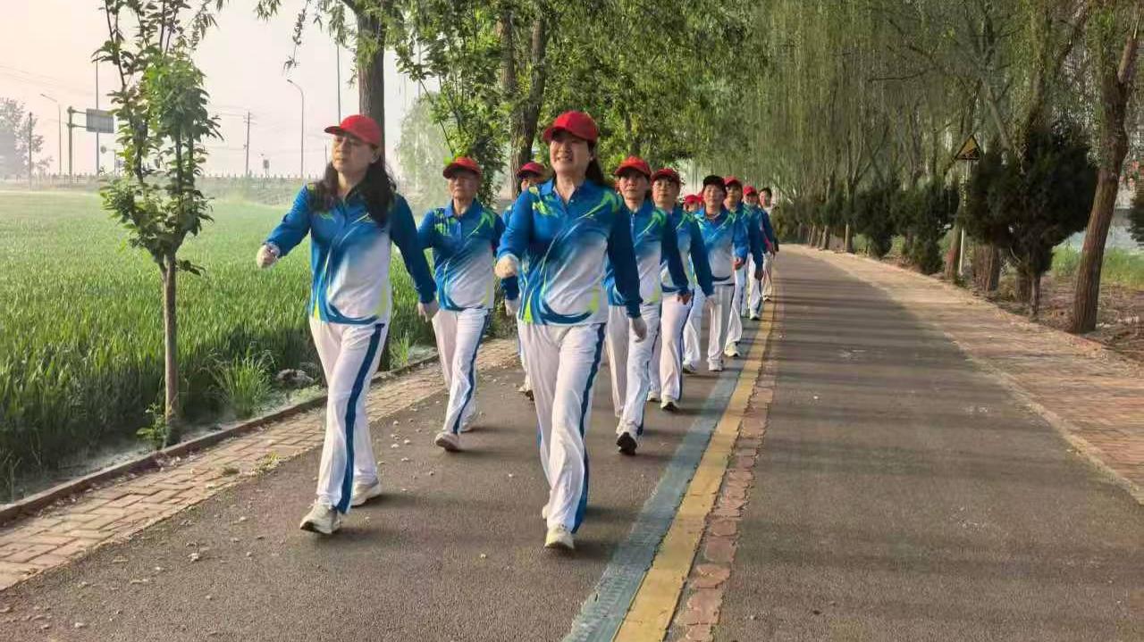 官橋鎮(zhèn)古薛徒步隊3.jpg