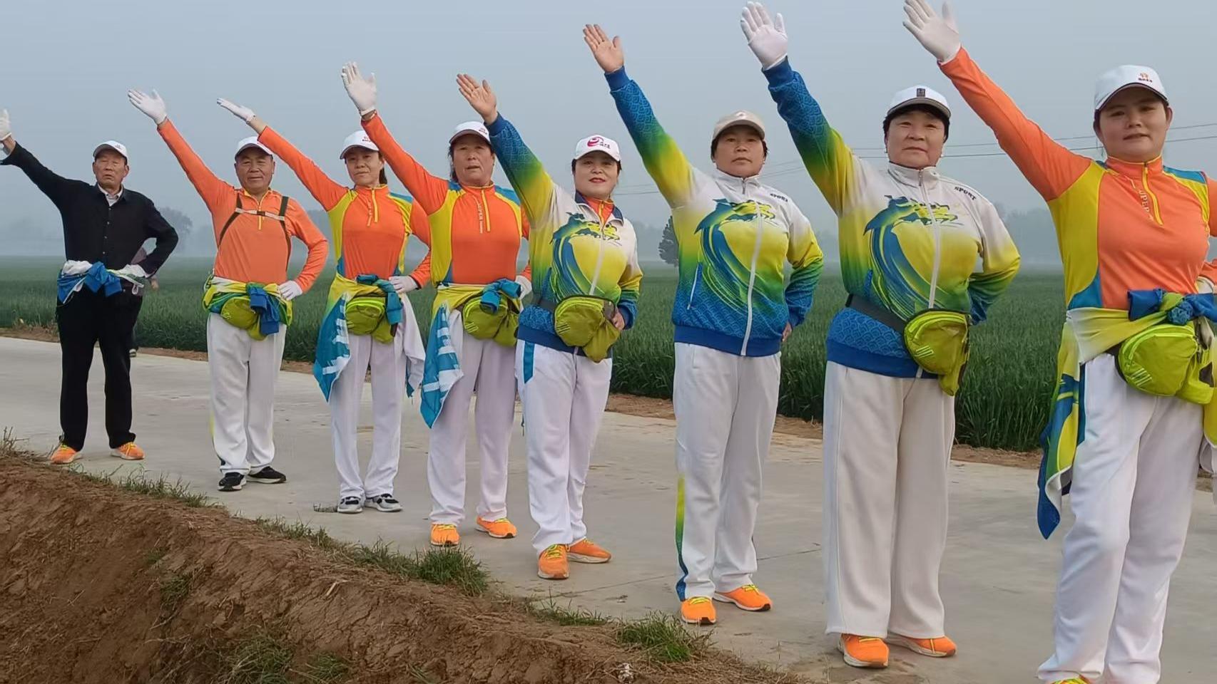 級索鎮(zhèn)徒步隊2.jpg