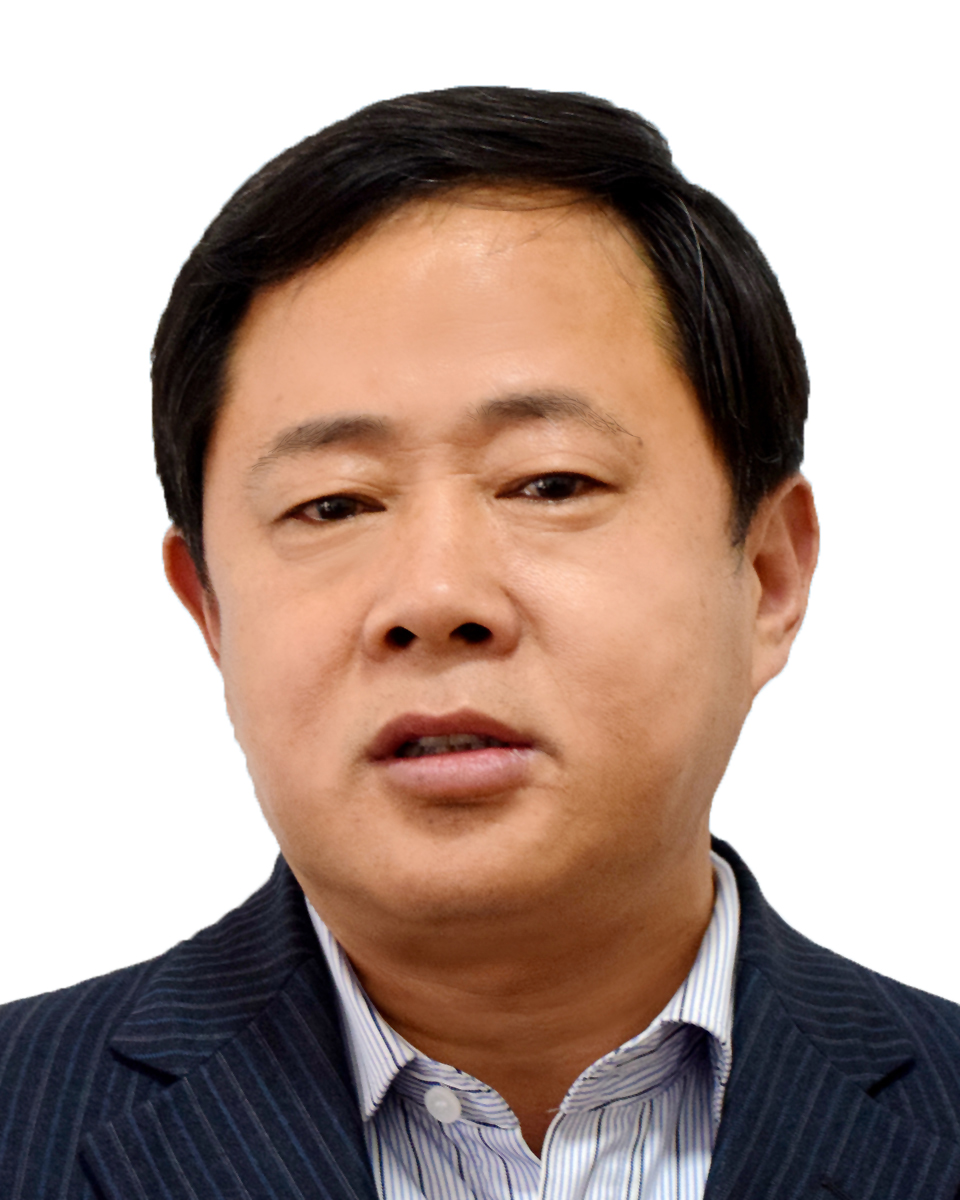 顏鵬.jpg
